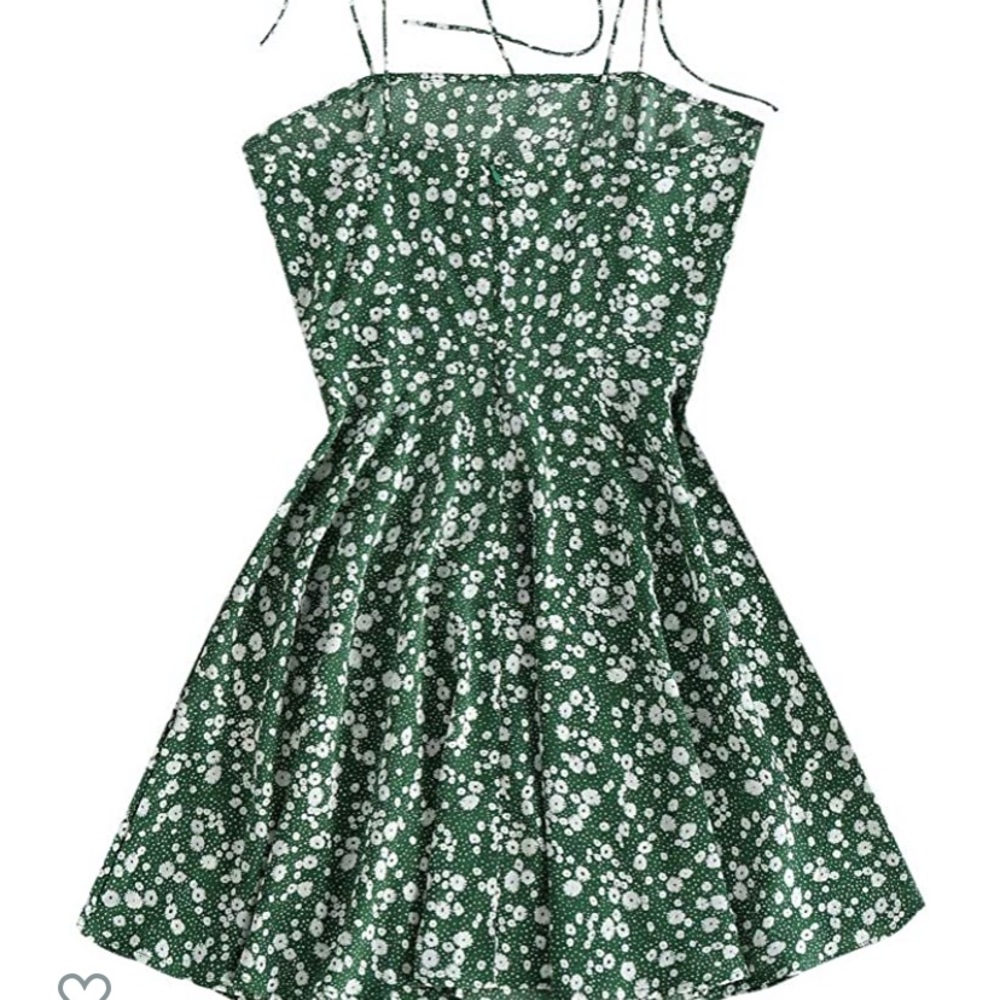 green dress